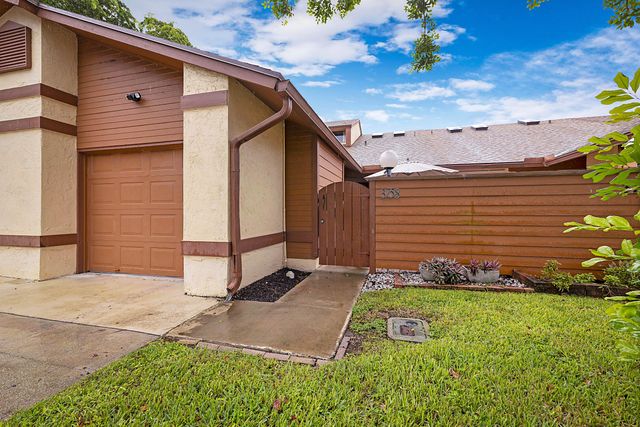 3758 BLUE RIDGE Road, West Palm Beach, FL 33406