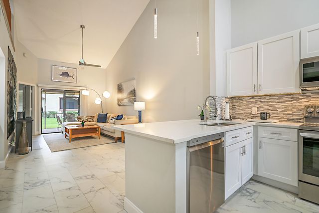 3758 BLUE RIDGE Road, West Palm Beach, FL 33406