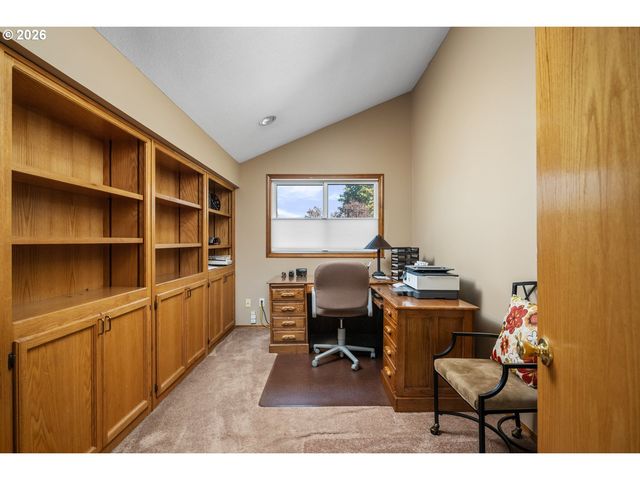 16443 Ne TILLAMOOK St, Portland, OR 97230