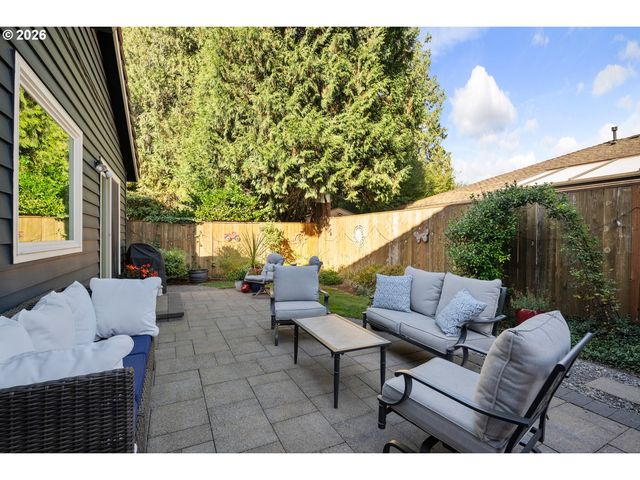 16443 Ne TILLAMOOK St, Portland, OR 97230