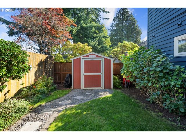 16443 Ne TILLAMOOK St, Portland, OR 97230
