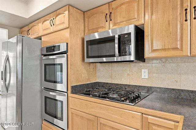 17405 Kantishna Drive, Eagle River, AK 99577