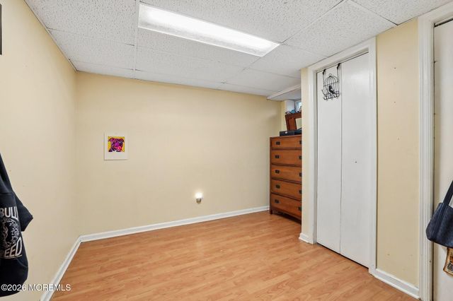 8 Parkway Place, Parlin, NJ 08859