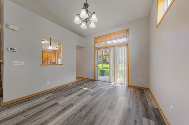 15325 Greenhaven Lane 106, Burnsville, MN 55306
