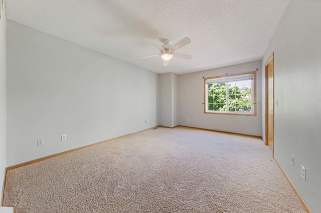 15325 Greenhaven Lane 106, Burnsville, MN 55306
