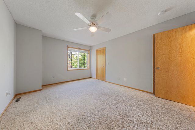 15325 Greenhaven Lane 106, Burnsville, MN 55306