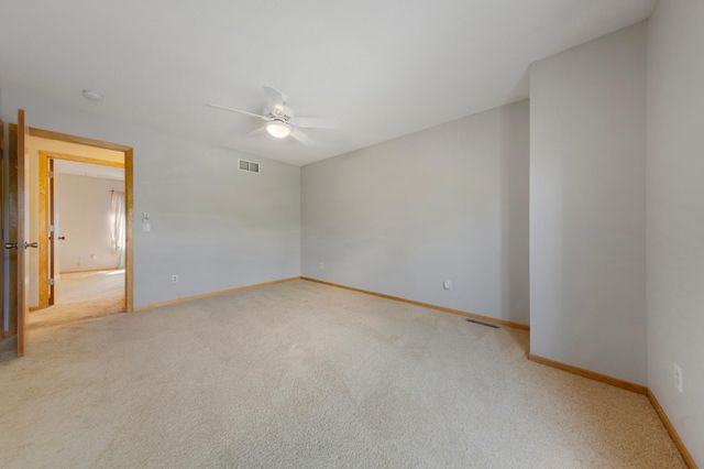 15325 Greenhaven Lane 106, Burnsville, MN 55306