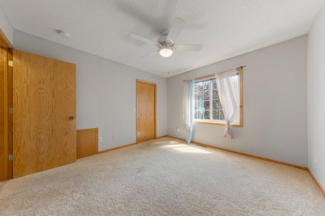 15325 Greenhaven Lane 106, Burnsville, MN 55306