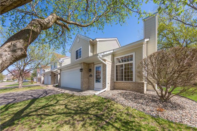 15325 Greenhaven Lane 106, Burnsville, MN 55306