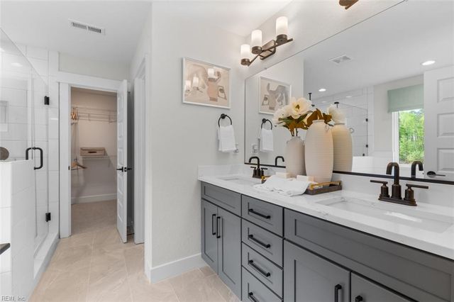 2888 Weston LOOP, Virginia Beach, VA 23456