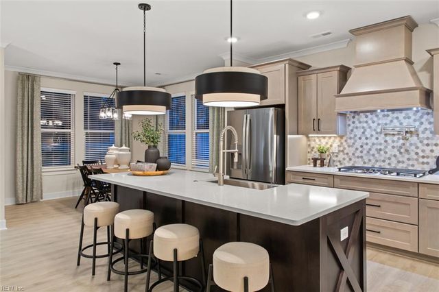 2888 Weston LOOP, Virginia Beach, VA 23456