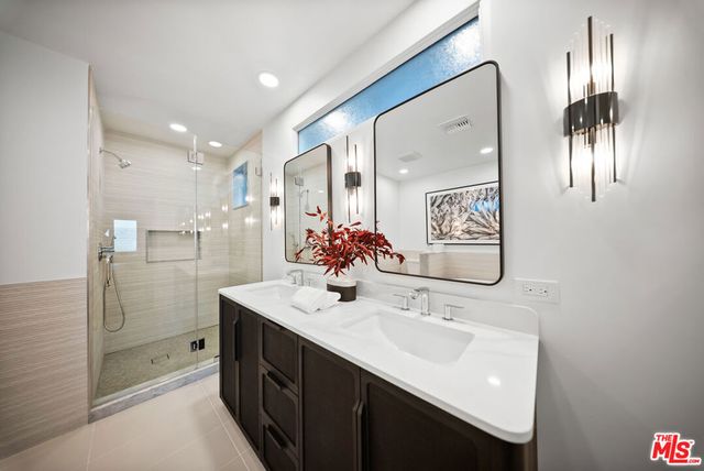 11107 Mountcastle Drive, Studio City, CA 91604