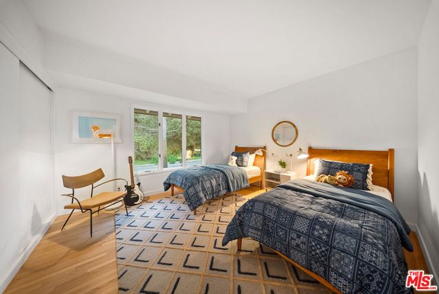 11107 Mountcastle Drive, Studio City, CA 91604