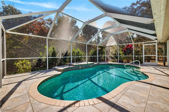 7407 Cobb RD, Bokeelia, FL 33922