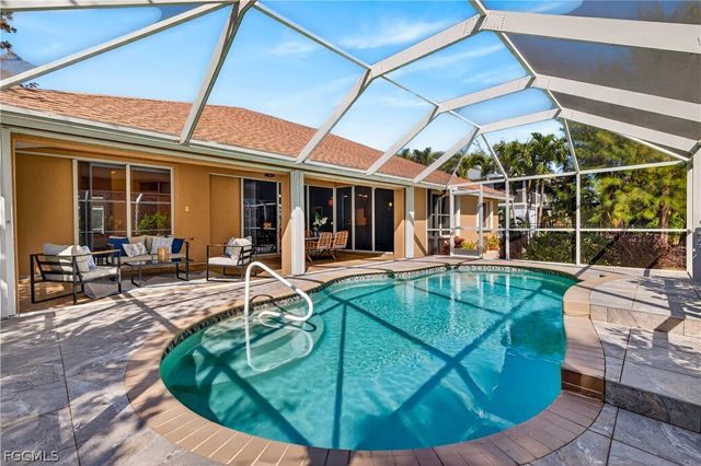 7407 Cobb RD, Bokeelia, FL 33922