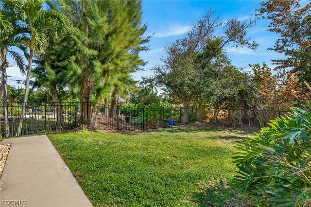 7407 Cobb RD, Bokeelia, FL 33922