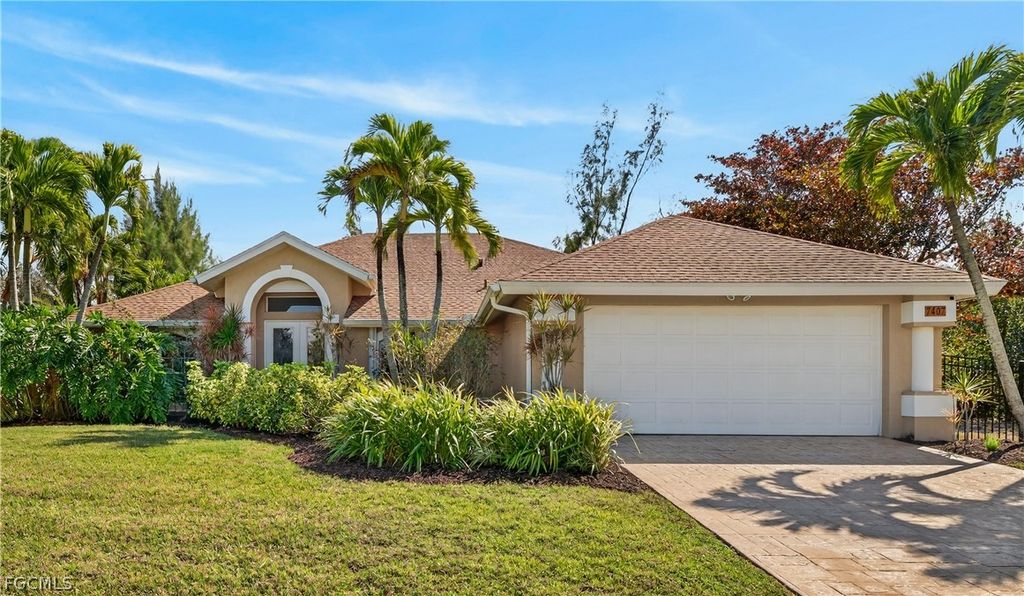 7407 Cobb RD, Bokeelia, FL 33922