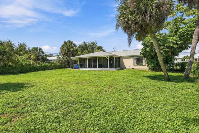 18663 KERRVILLE CIRCLE, Port Charlotte, FL 33948