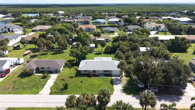 18663 KERRVILLE CIRCLE, Port Charlotte, FL 33948