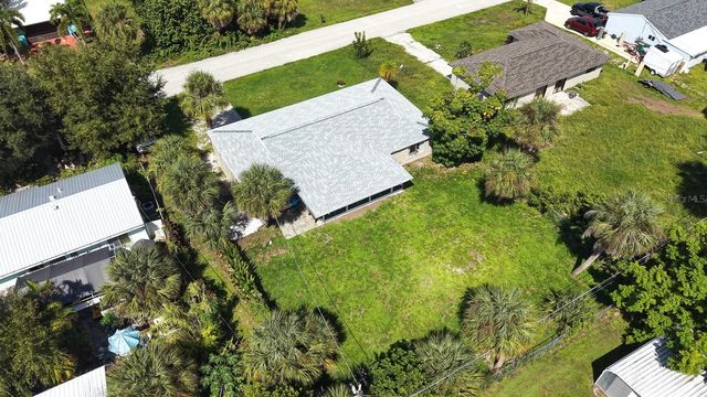 18663 KERRVILLE CIRCLE, Port Charlotte, FL 33948