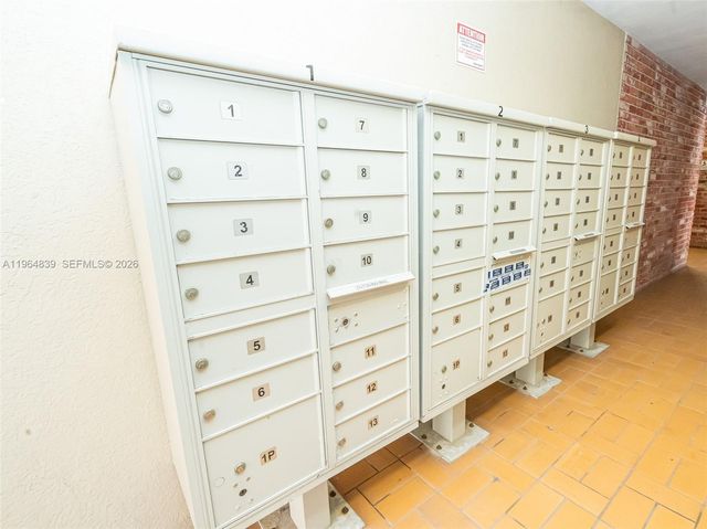 1850 NE 169th St 209, North Miami Beach, FL 33162