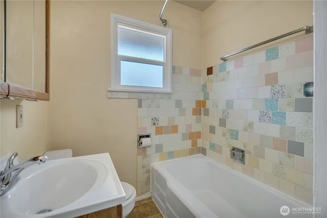 4613 S 125th Street, Tukwila, WA 98178