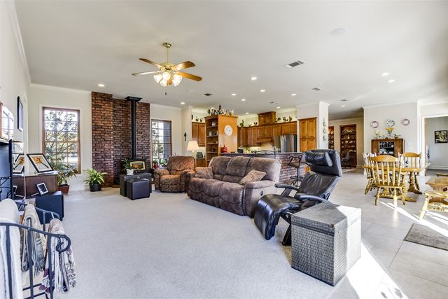 350 Turner Warnell Road, Mansfield, TX 76063