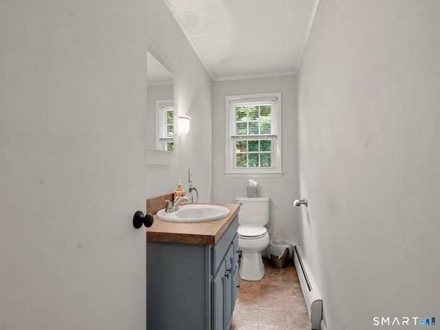 25 Elgin Avenue, Bethel, CT 06801