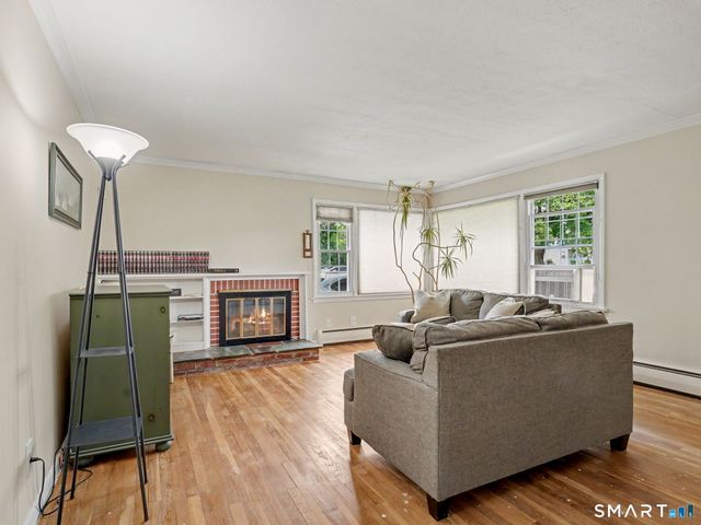 25 Elgin Avenue, Bethel, CT 06801