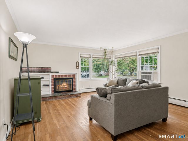 25 Elgin Avenue, Bethel, CT 06801