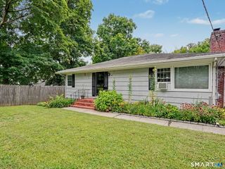 25 Elgin Avenue, Bethel, CT 06801
