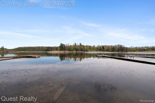 4806 Harding Avenue, Independence Charter Township, MI 48346