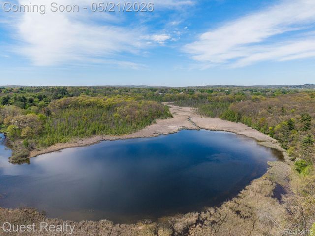 4806 Harding Avenue, Independence Charter Township, MI 48346