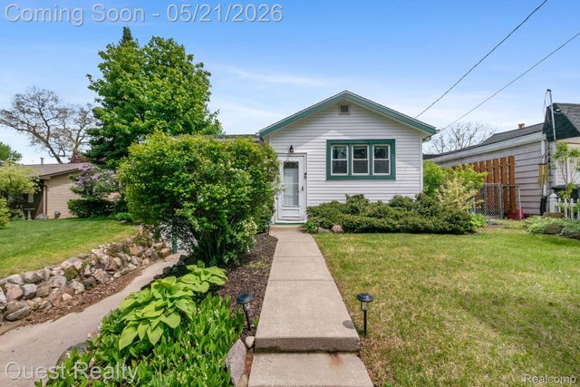 4806 Harding Avenue, Independence Charter Township, MI 48346