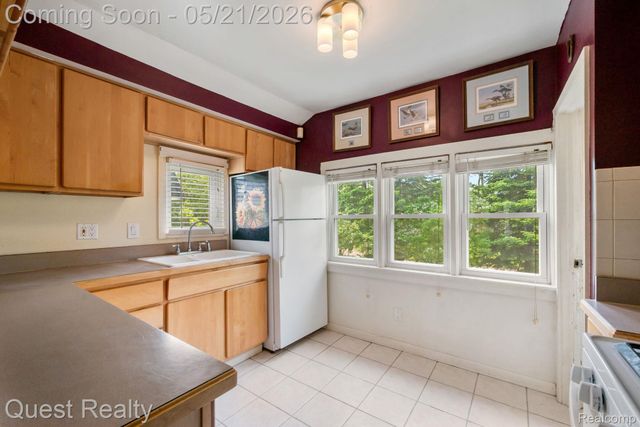 4806 Harding Avenue, Independence Charter Township, MI 48346