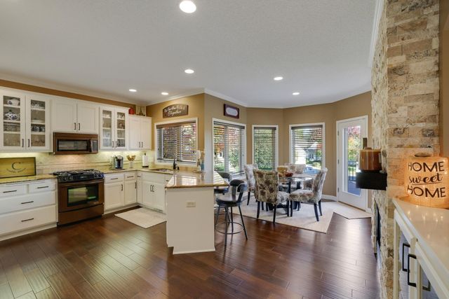 13187 Drumcliffe Path, Rosemount, MN 55068