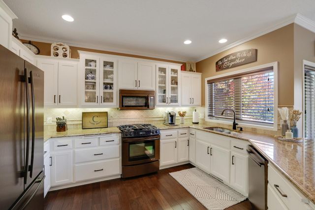 13187 Drumcliffe Path, Rosemount, MN 55068