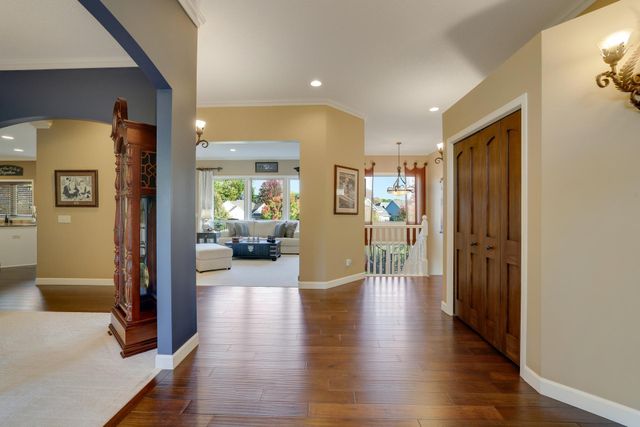 13187 Drumcliffe Path, Rosemount, MN 55068