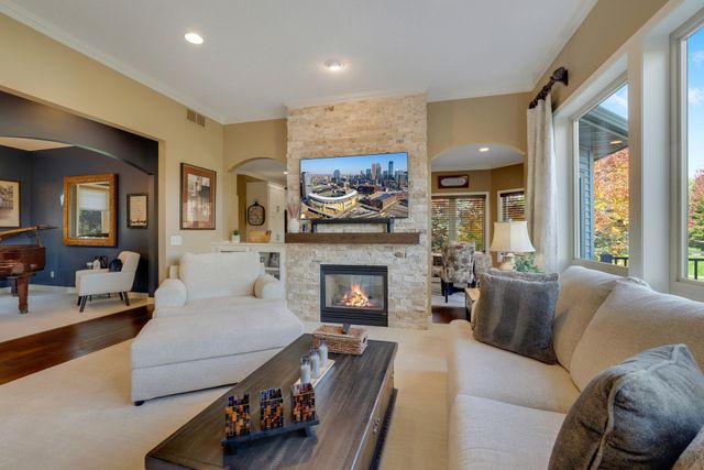 13187 Drumcliffe Path, Rosemount, MN 55068