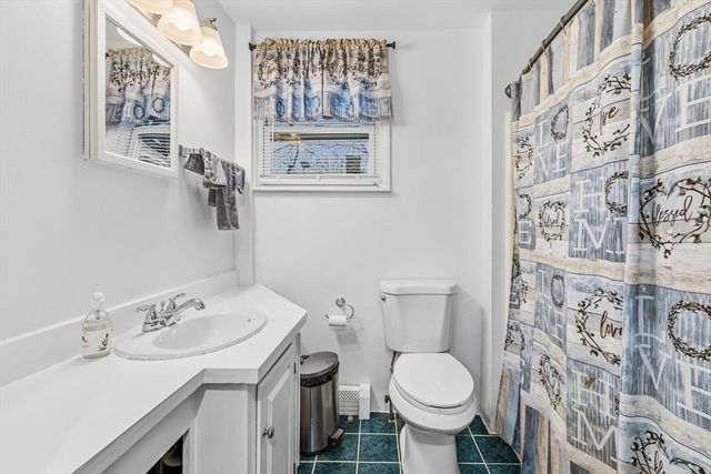 766 Lees River Ave, Somerset, MA 02725