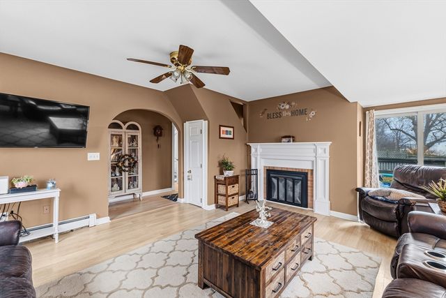 766 Lees River Ave, Somerset, MA 02725