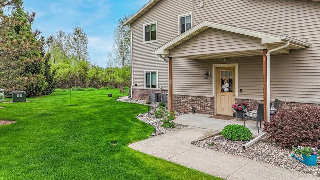1072 W WILLIS WAY, Appleton, WI 54913