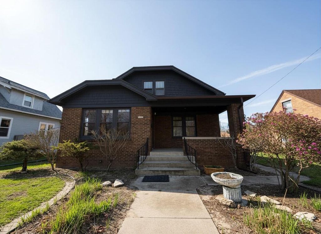 2529 S 7th STREET, Sheboygan, WI 53081