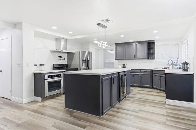 514 Spring River, Stockton, CA 95210