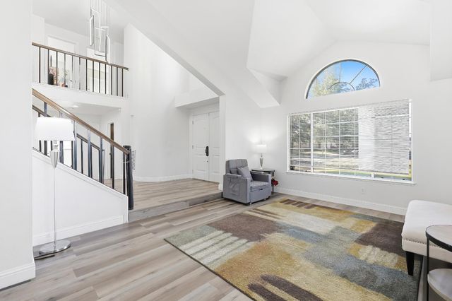 514 Spring River, Stockton, CA 95210