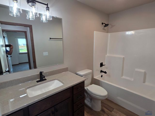 1115 COBALT DR, Rapid City, SD 57701
