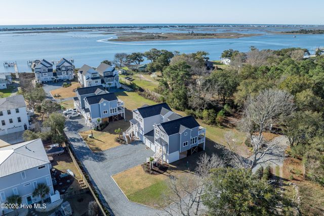 52 Pier View Court, Hampstead, NC 28443