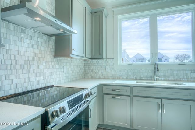 52 Pier View Court, Hampstead, NC 28443