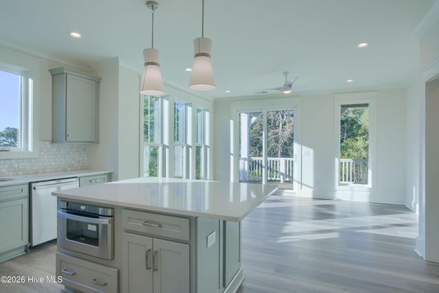 52 Pier View Court, Hampstead, NC 28443