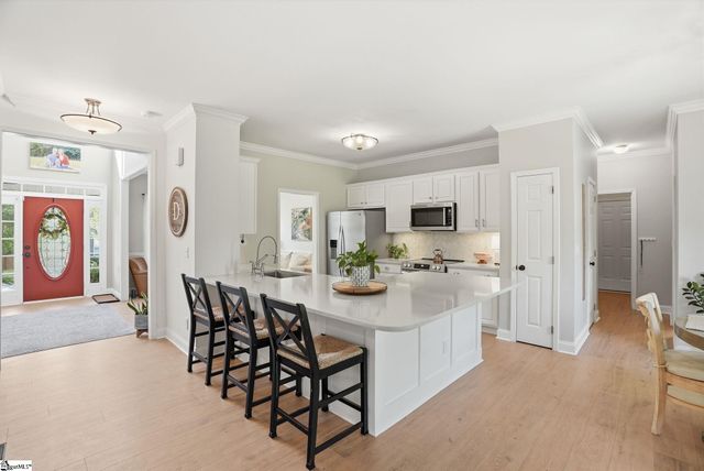 122 Summer Hill Road, Simpsonville, SC 29681